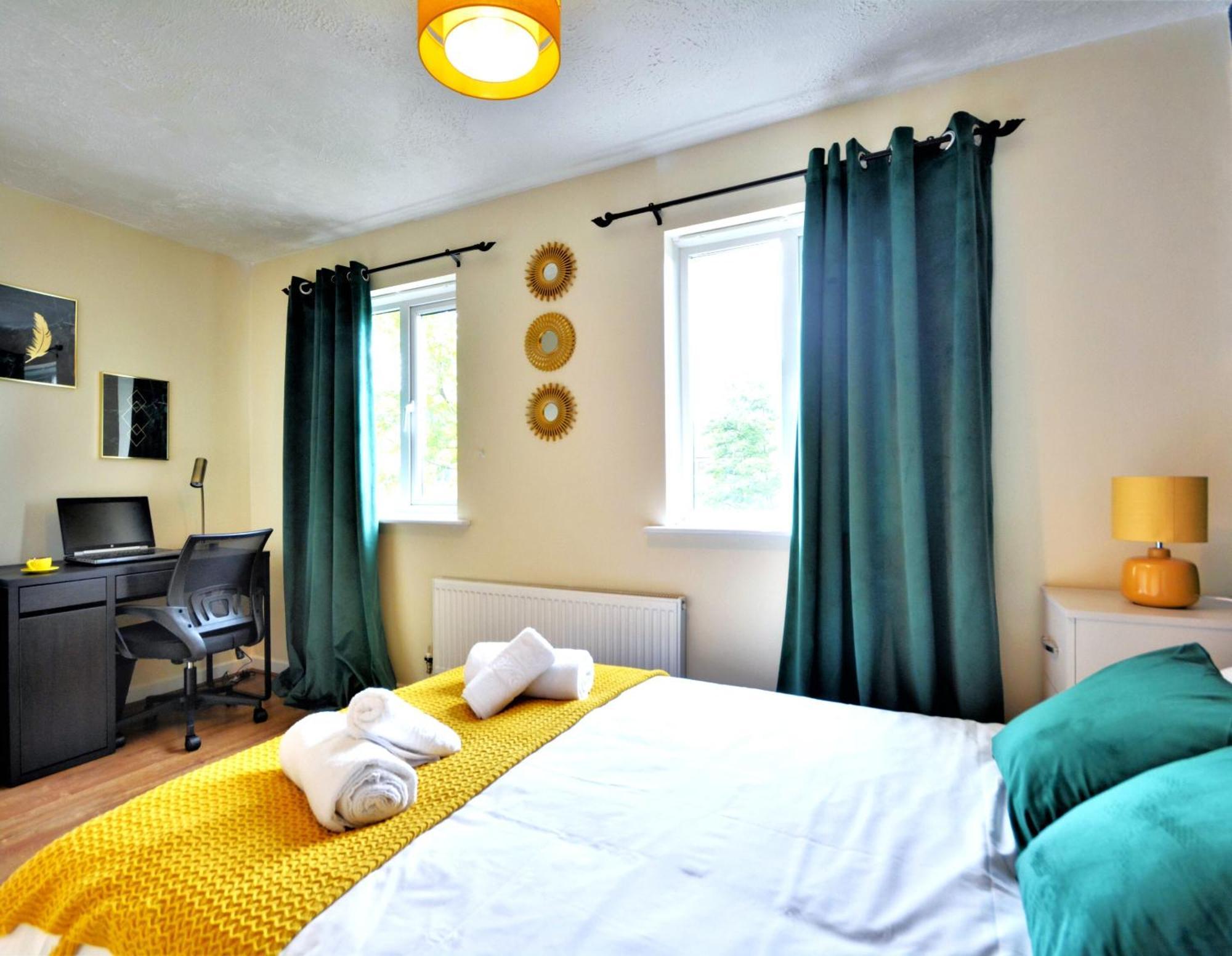 Manchester Townhouse By Bevolve - 4 Bedrooms - Free Parking Exteriér fotografie